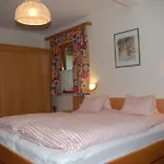 Gaestehaus Golker Pensión 2*