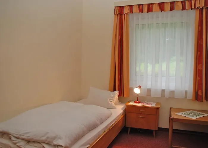 恭科旅馆 巴德加斯坦